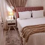 Apartamento Compartilhado Comigo Mais 2 Felinos